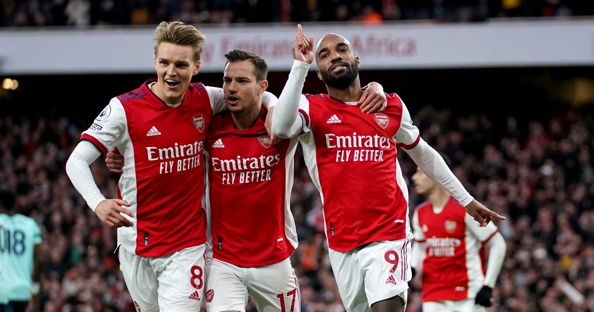 Lacazette-scores-for-Arsenal-F365.jpg