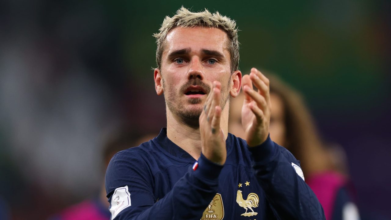 Antoine Griezmann reacts to Joshua Kimmich and Germany's World Cup elimination