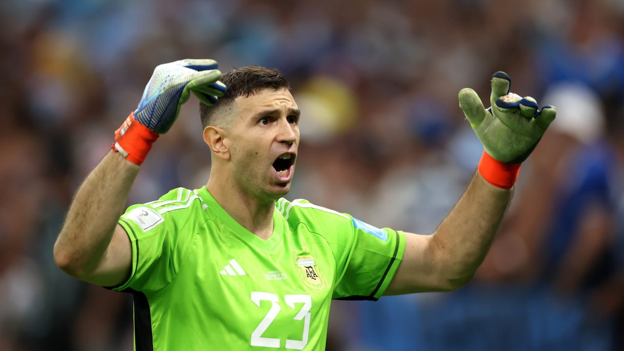 Emi Martinez reacts to Argentina's World Cup win