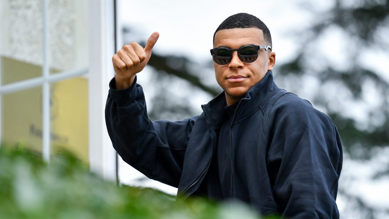 kylian-mbappe-set-to-take-majority-stake-ownership-of-ligue-2-club-1280x720.jpg