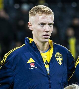 larsson-hits-out-at-sweden-national-team-coach-over-public-criticism.jpg