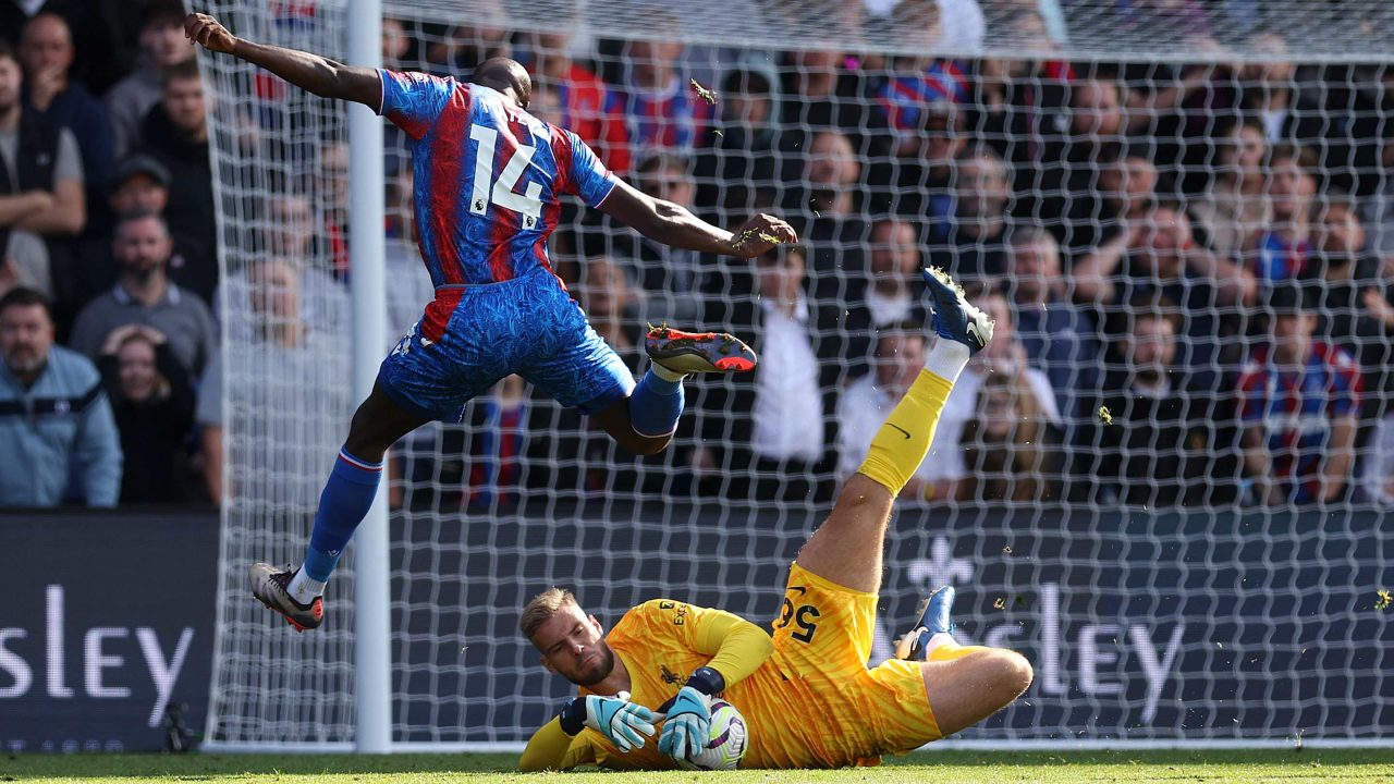 liverpool-back-up-goalkeeper-reacts-to-making-surprise-premier-league-debut-1280x720.jpg